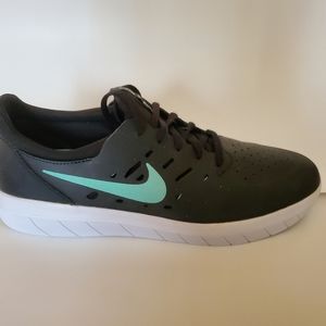 New Nike SB NYJAH size 8.5